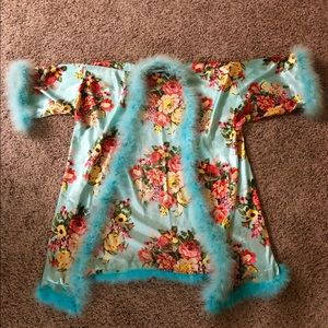 ThriftsyGypsy One Of A Kind Floral Festival Kimono